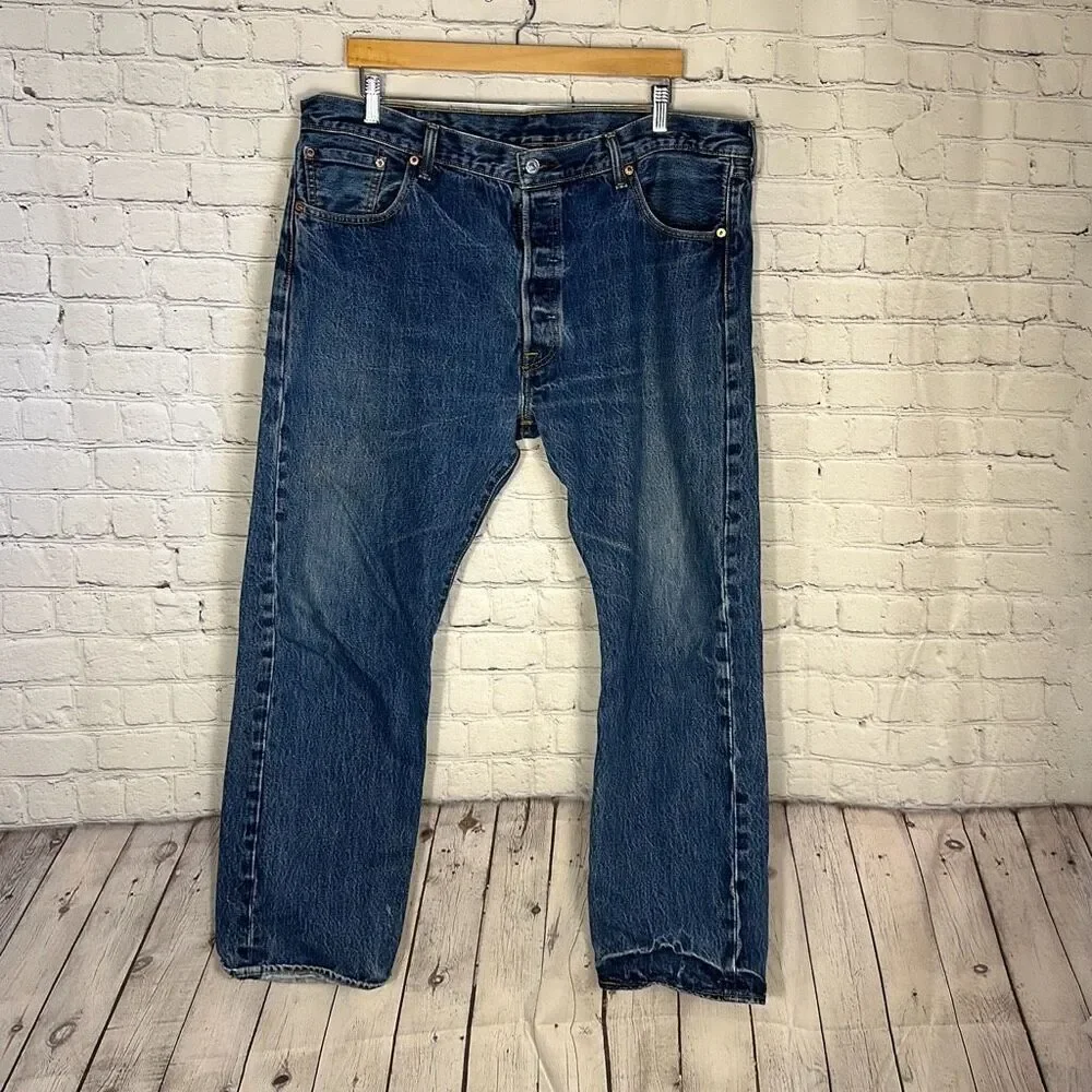 Levi’s Mens 501 Button Fly Straight Jeans size W40 x‎ L30